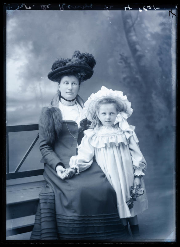 Glass Plate Negative: Mrs De Renzy and girl - Canterbury Museum