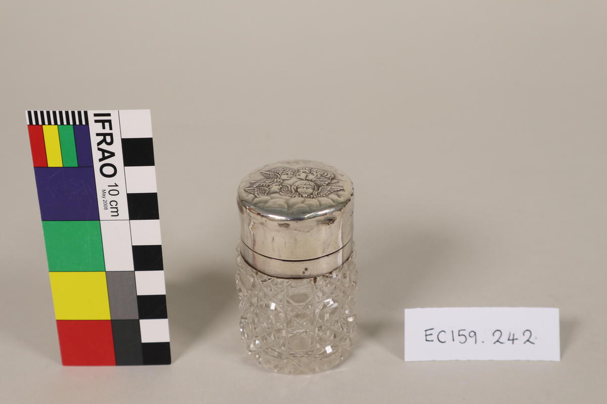 Bottle, smelling salts Canterbury Museum