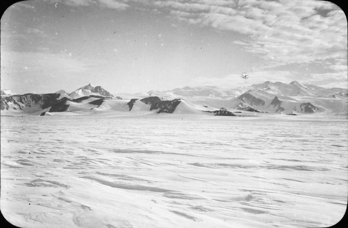 Lantern slide Mt Hope area, Imperial TransAntarctic Expedition