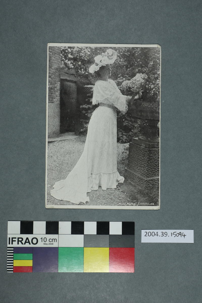 Postcard Miss Marie Studholme Canterbury Museum