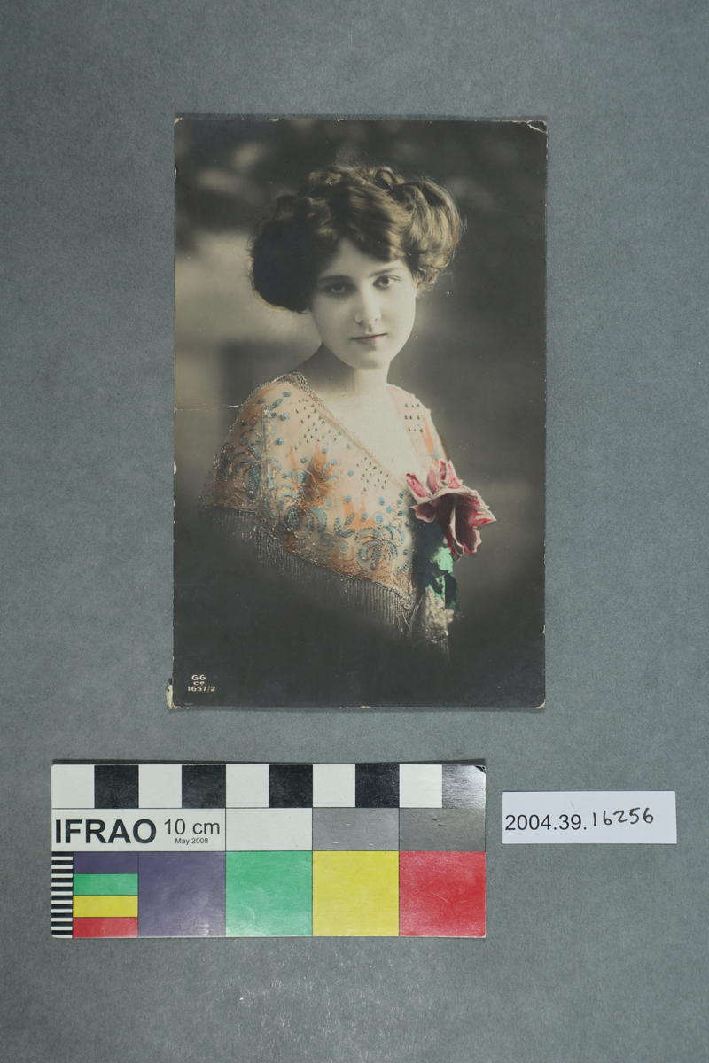 Postcard Woman Canterbury Museum