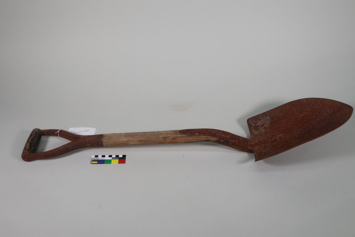 Shovel Short Handled Canterbury Museum
