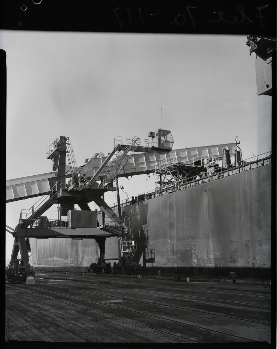 Film negative Fletcher Engineering, chip loader at Lyttelton